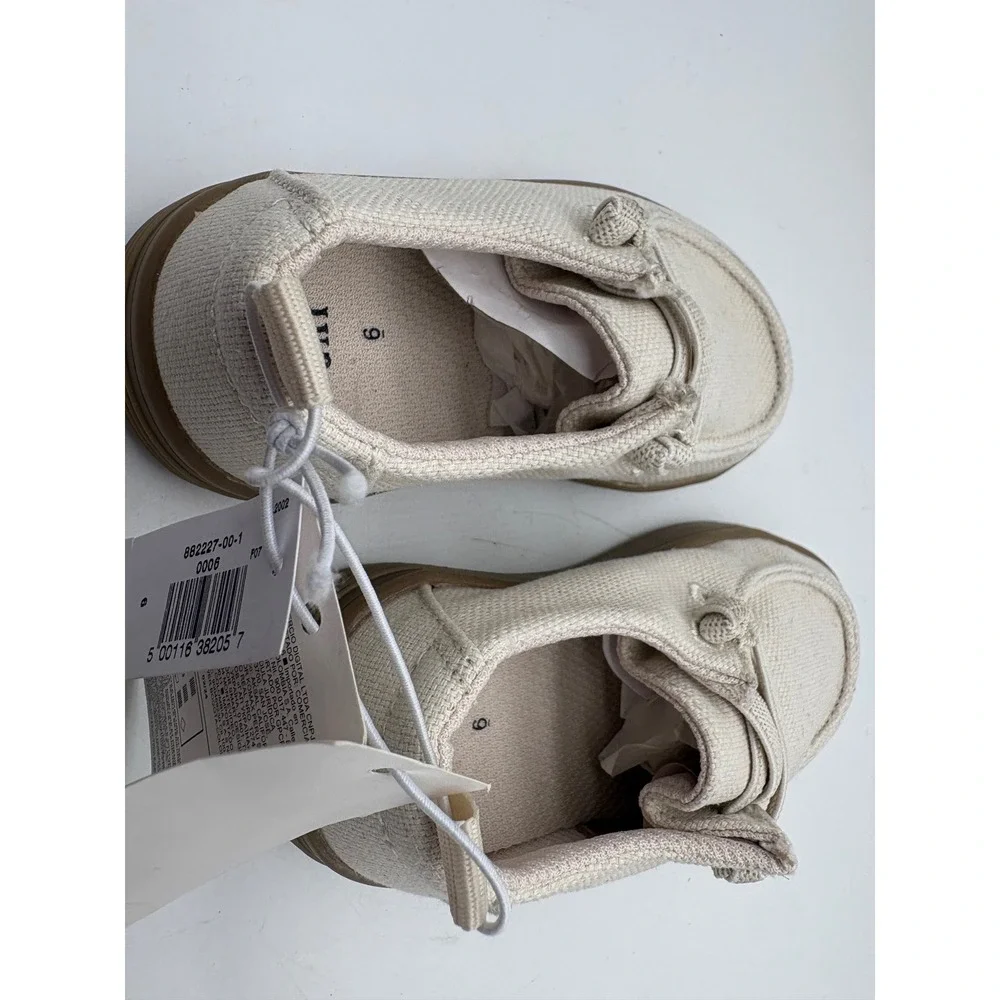 NWT Baby Gap Toddler Boy Moc Sneakers Shoes Tan Canvas Slip On Size 6